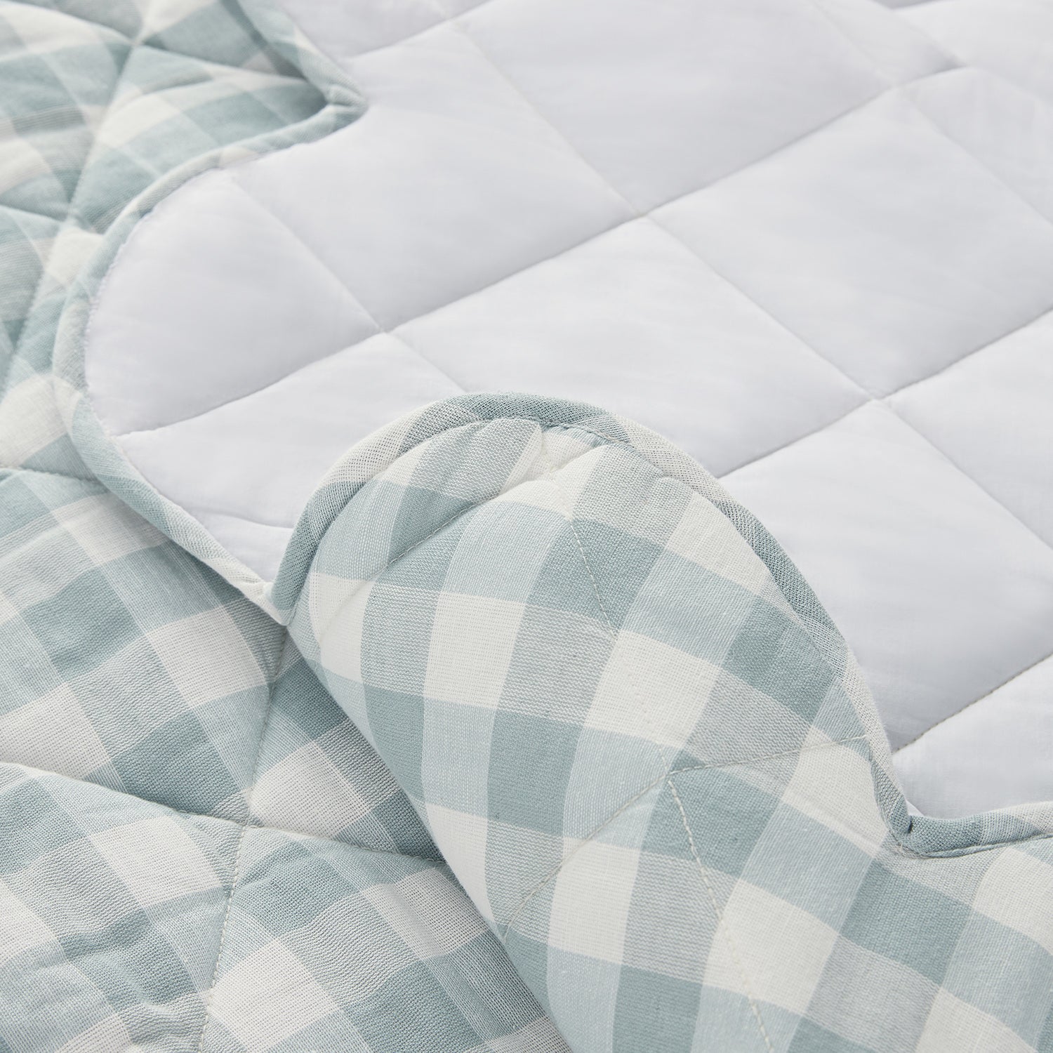 Matilda Blue Gingham Scallop Quilted Linen Blend Bedspread - Image 5