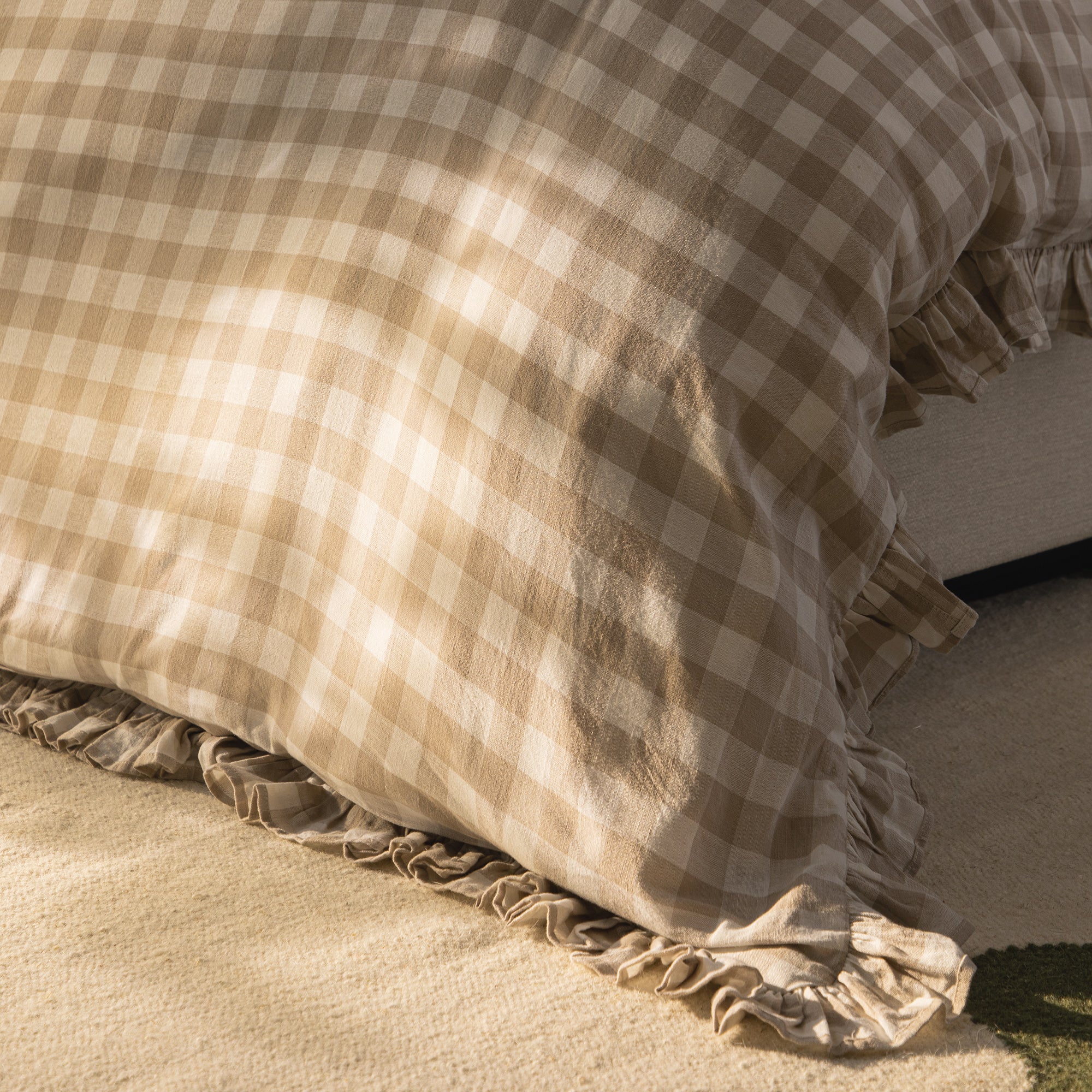 Matilda Beige Gingham Ruffle Linen Blend Duvet Set - Image 4