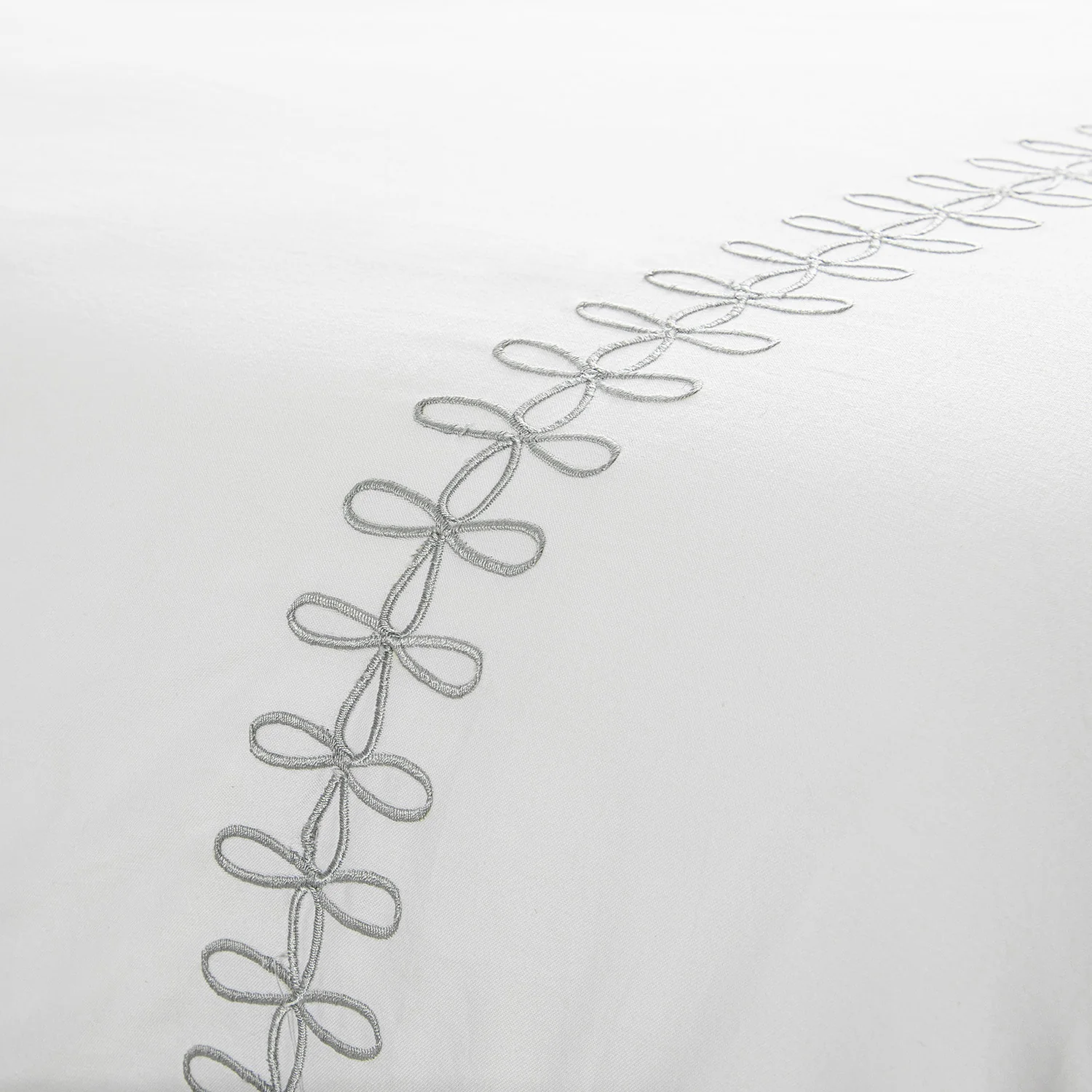 Milano Glacier Grey Knot Embroidered 600 Thread Count Cotton Sateen Duvet Set - Image 3
