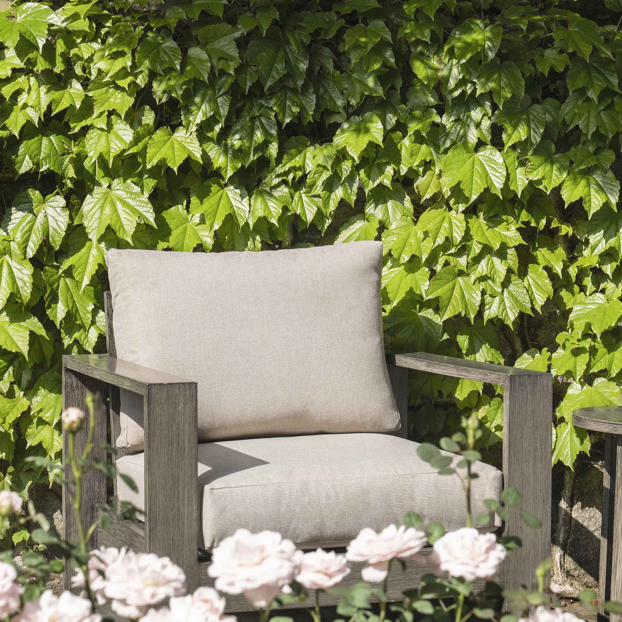Montrose Aluminium Bistro Set with Side Table, Brushed Silver Oak - Image 3