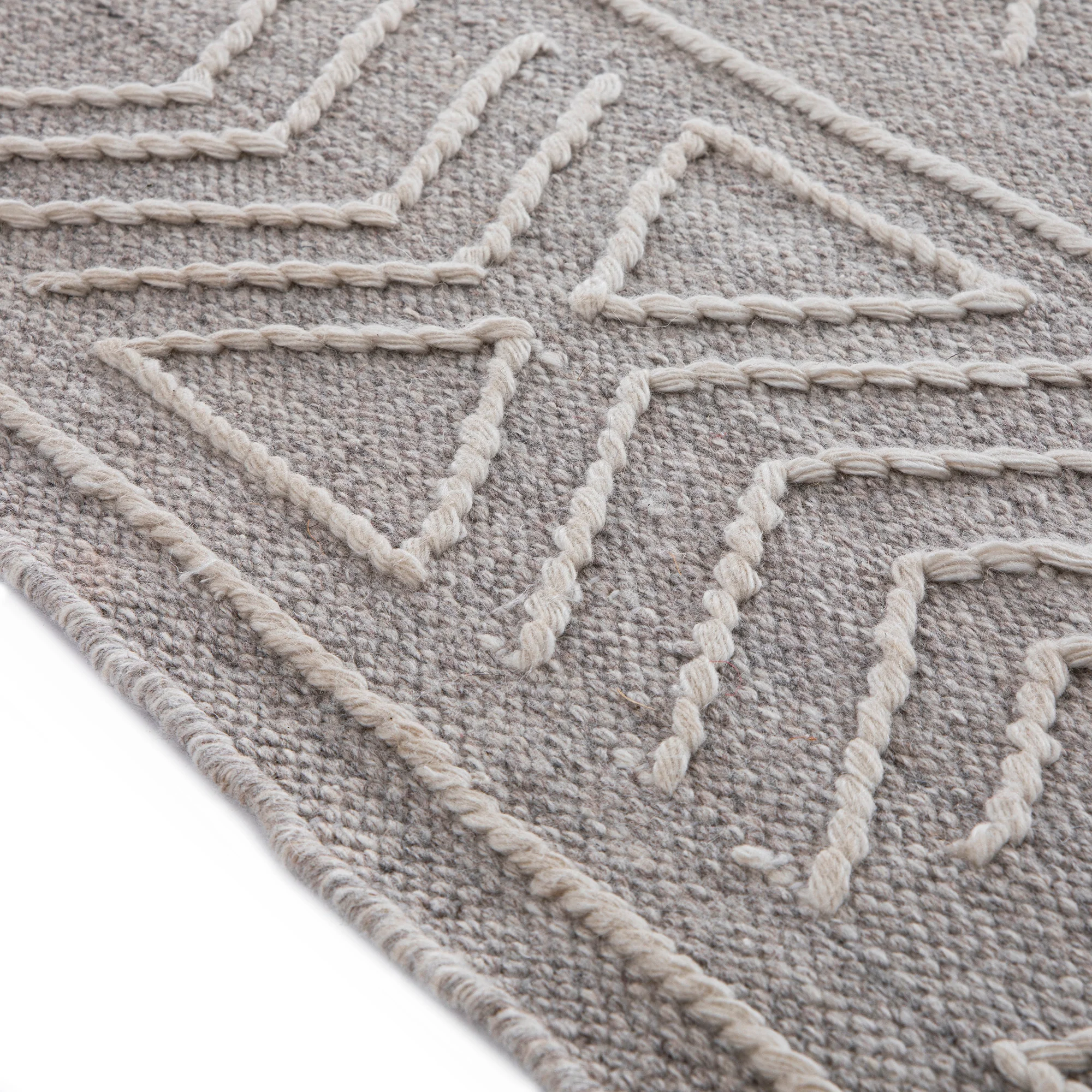 Nyla Aztec Indoor Outdoor Handwoven Steel Grey Rug - Image 5