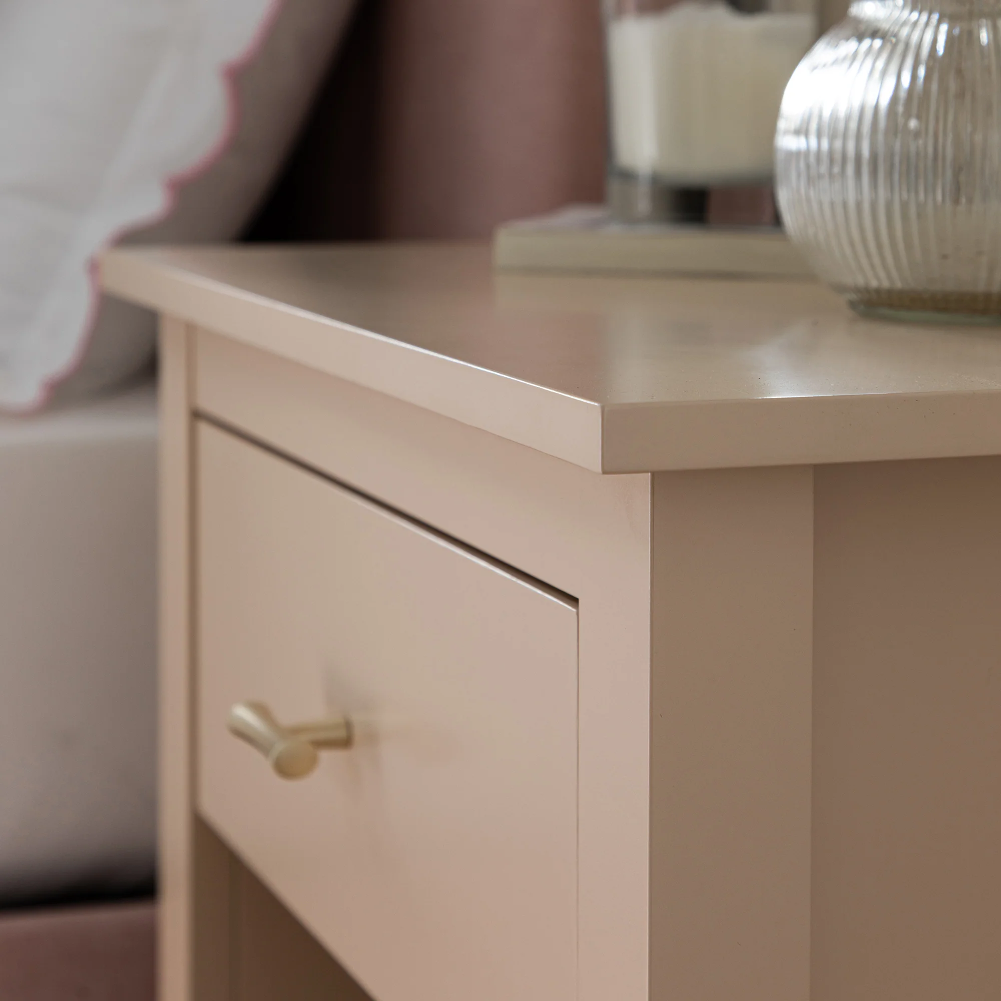 Oakham 1-Drawer Bedside Table, Nude Pink - Image 3