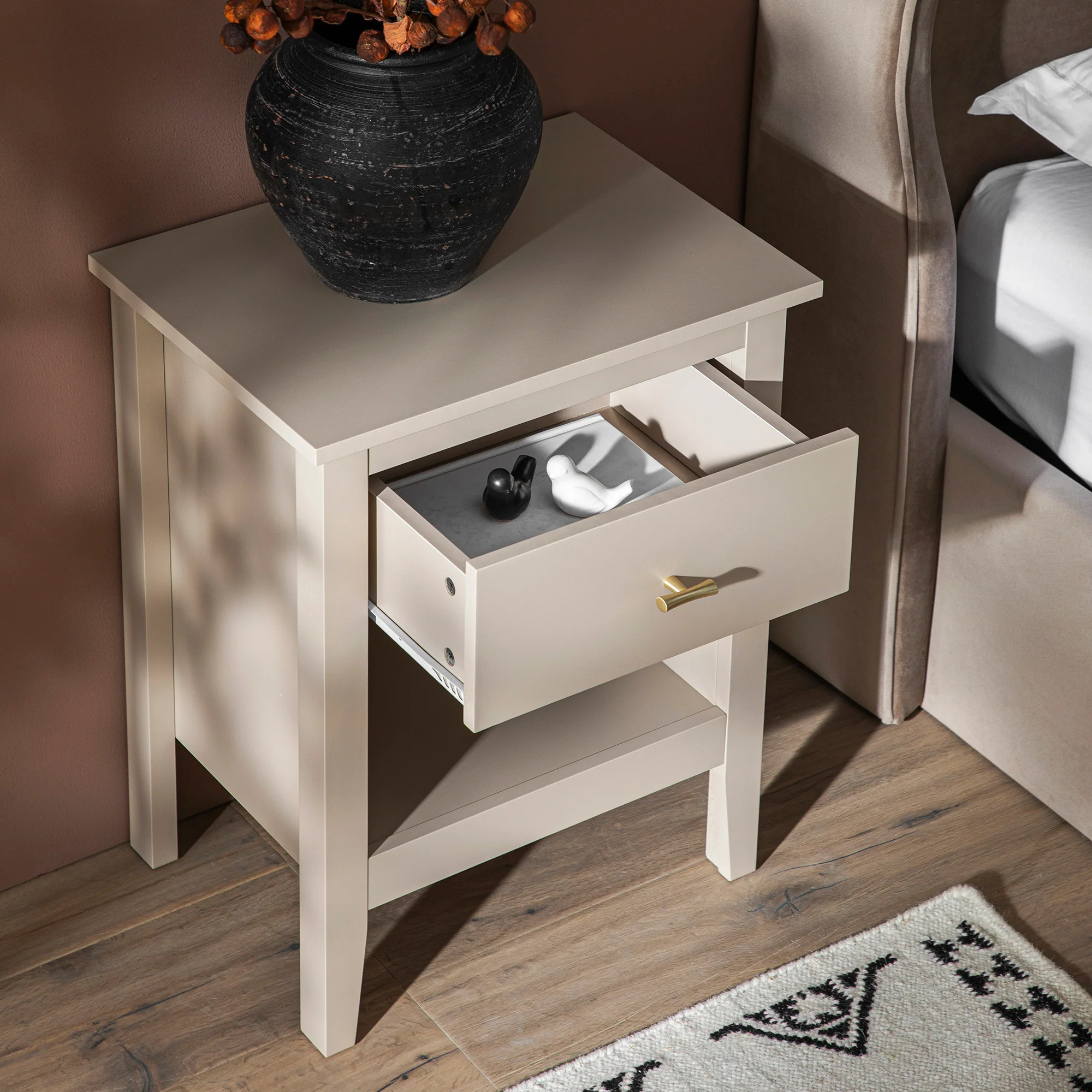 Oakham 1-Drawer Bedside Table, Shaded White - Image 3