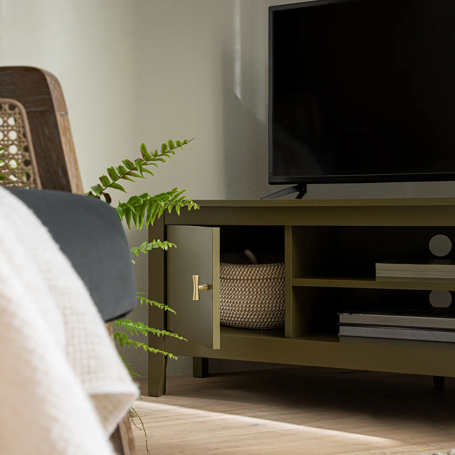 Oakham 120cm Corner TV Unit, Olive Grove - Image 5