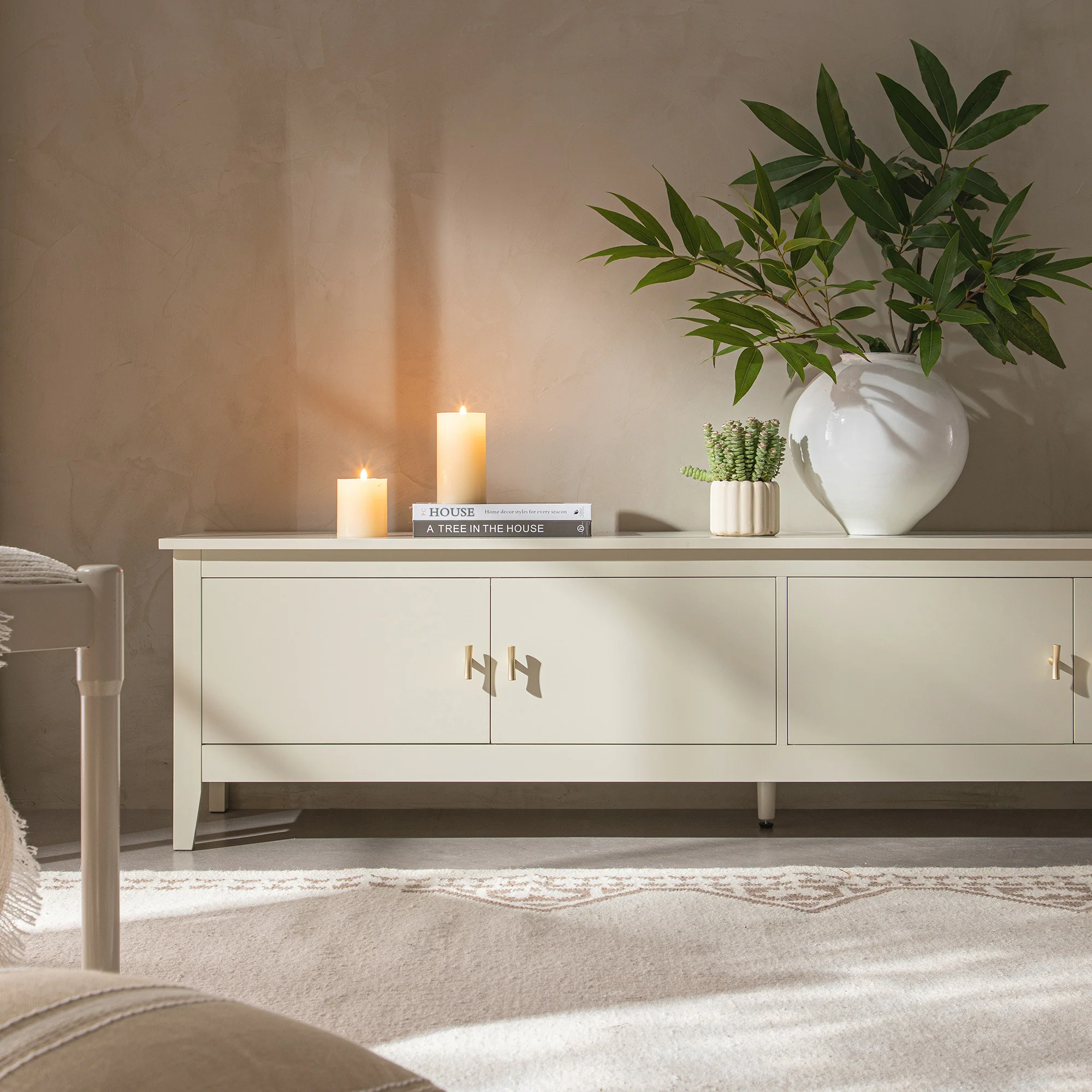Oakham 180cm Wide TV Unit, Shaded White - Image 5