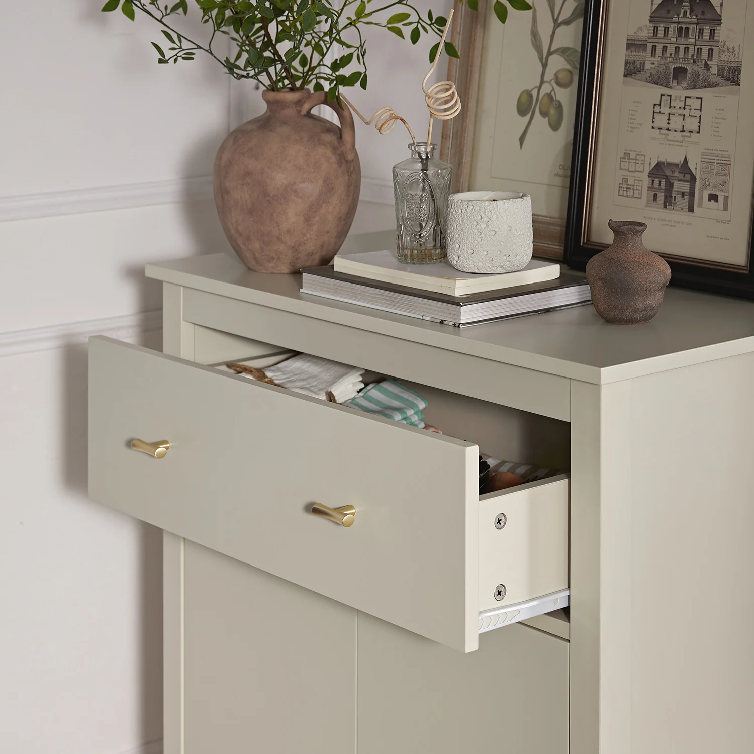 Oakham Small Sideboard with Drawer, Shaded White - Image 5