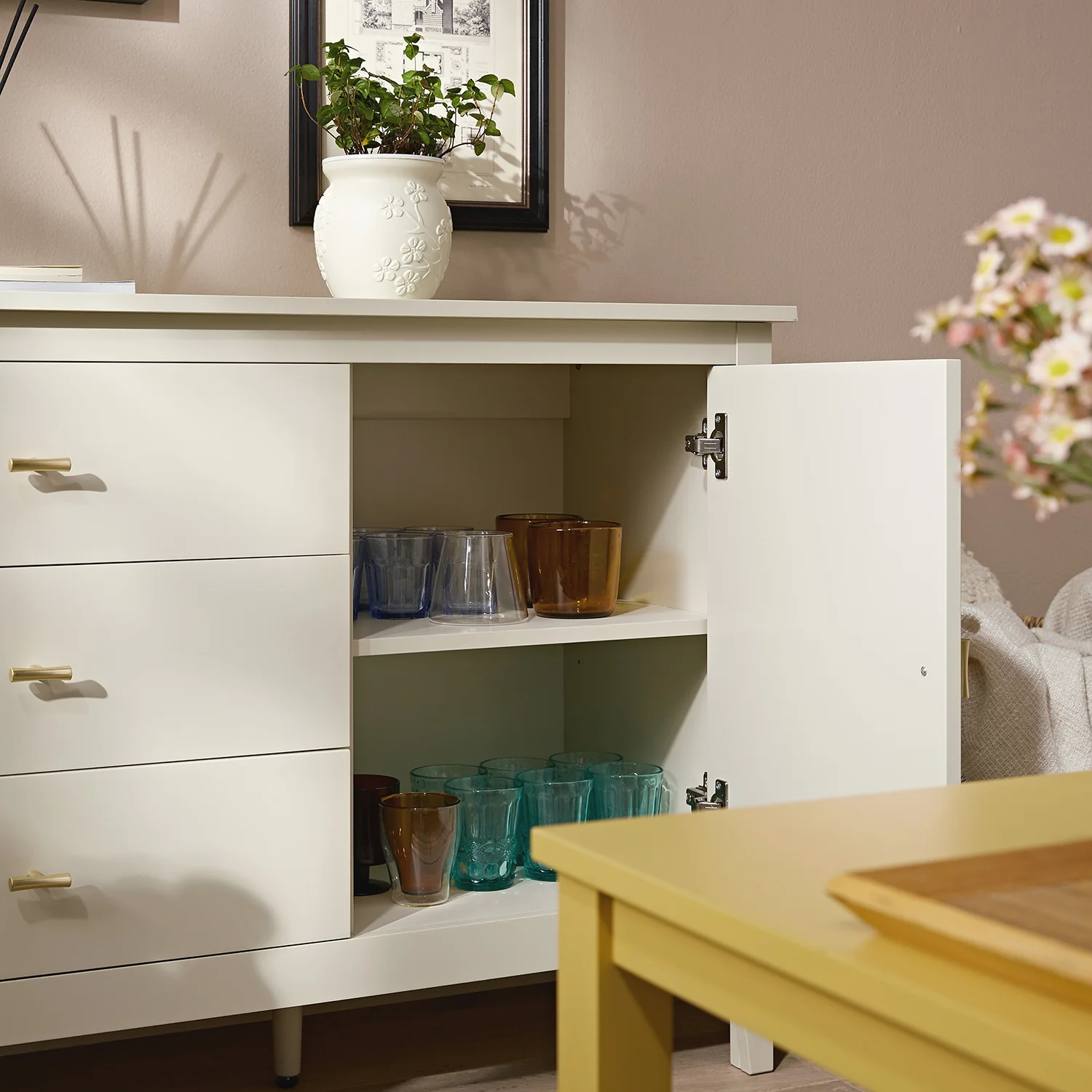 Oakham Wide Sideboard with Drawers, Shaded White - Image 4