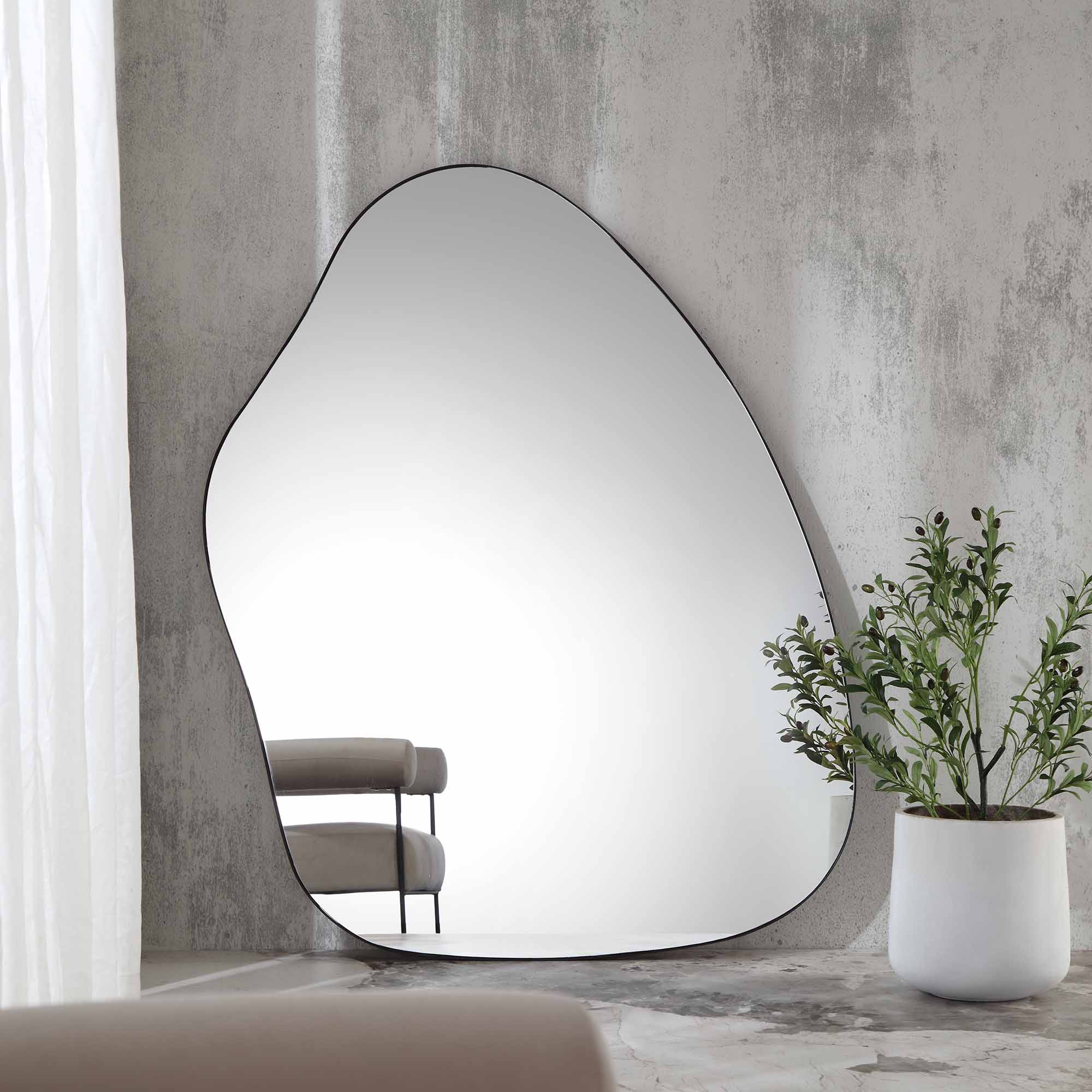 Pavia Irregular Shaped Extra Large Full Length Mirror 160 x 115 cm, Black - Image 2