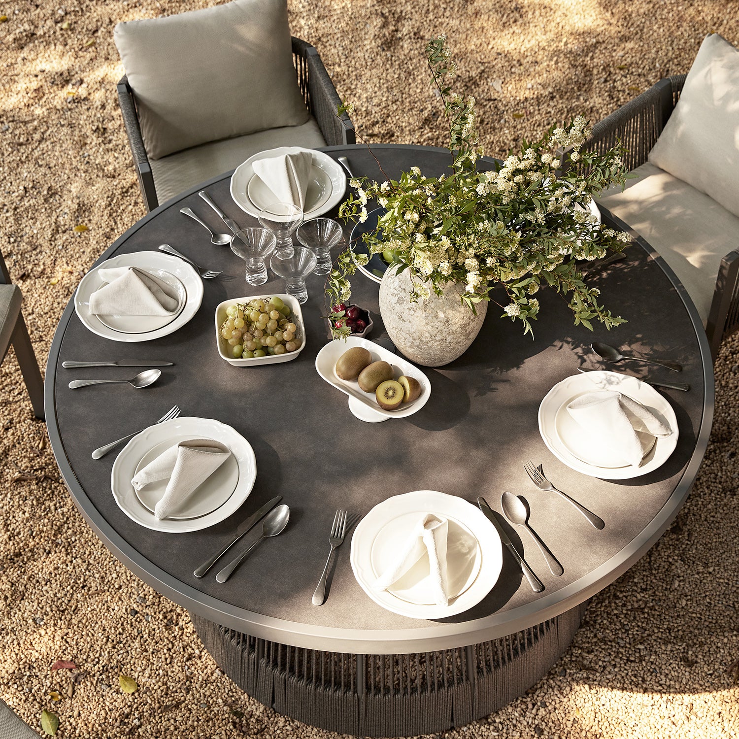 Pedra Rope and Aluminium Outdoor 6-Seater Round Dining Set, Grey - Image 7