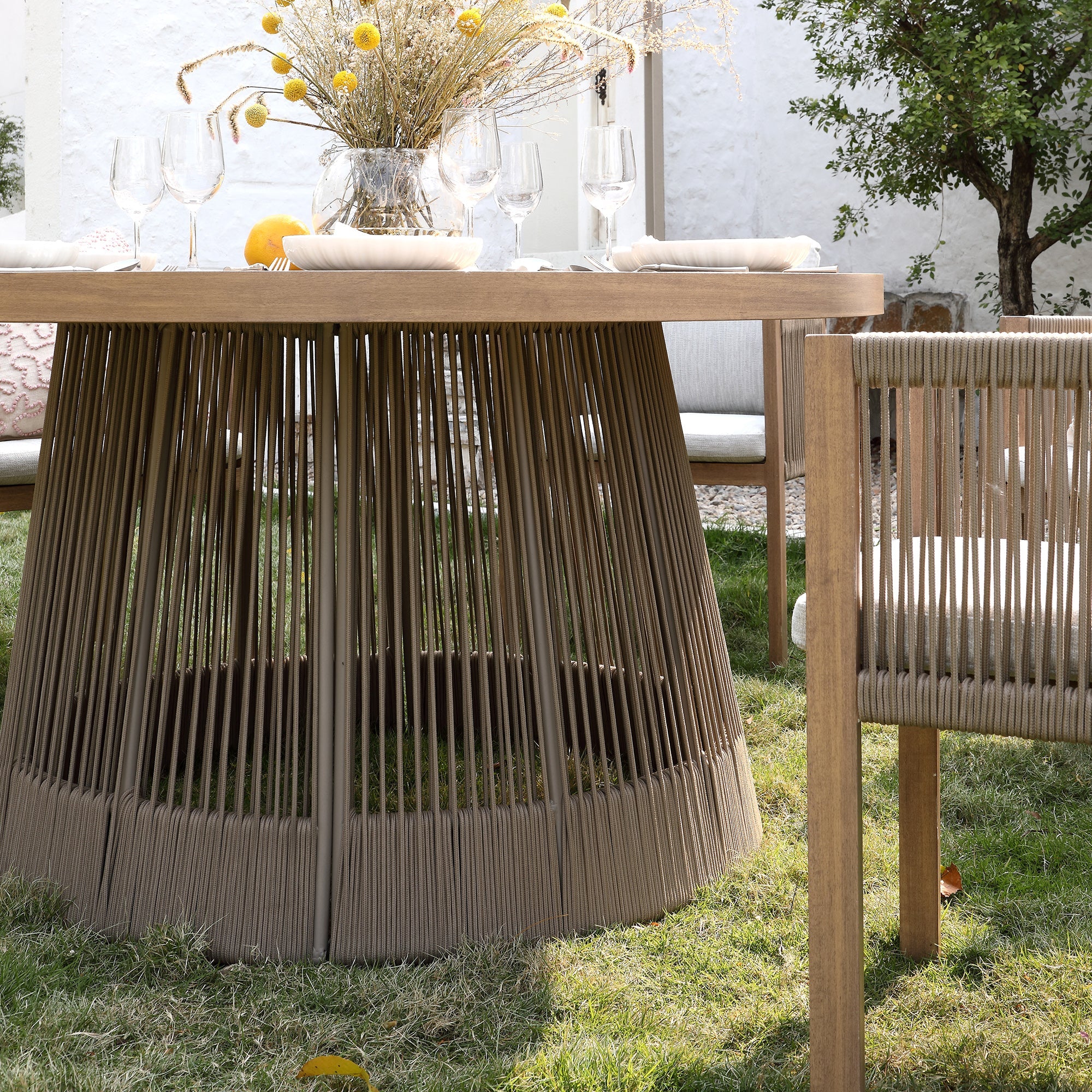 Pedra Rope and Aluminium Outdoor 6-Seater Round Dining Set, Natural - Image 5
