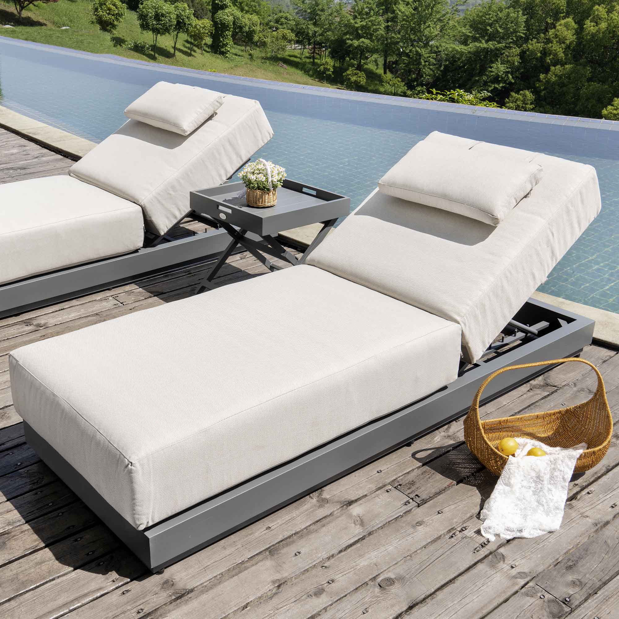 Pedra Rope and Aluminium Outdoor Sun Lounger, Grey - Image 2