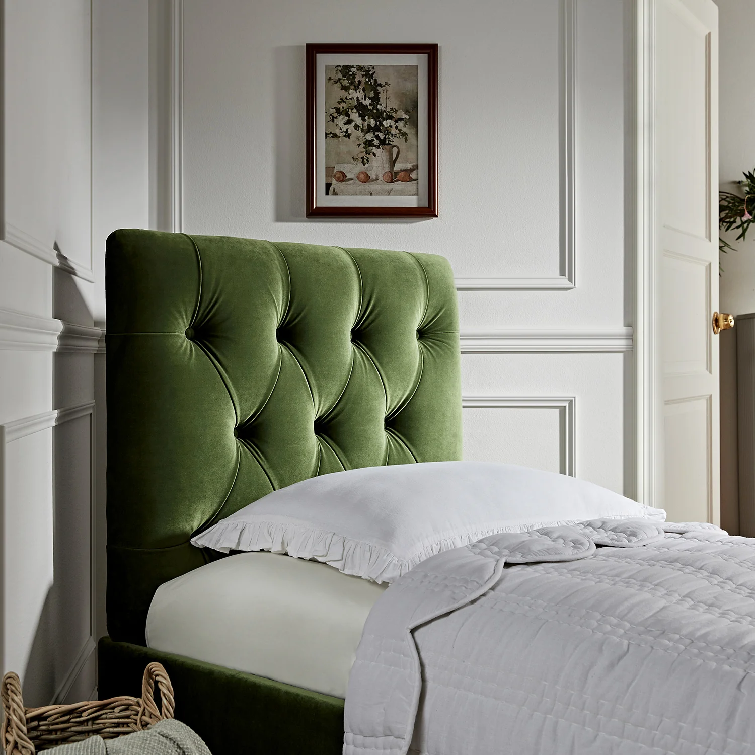 Portland Single Buttoned Fold-Out Bed in Ottoman, Moss Green Velvet - Image 5