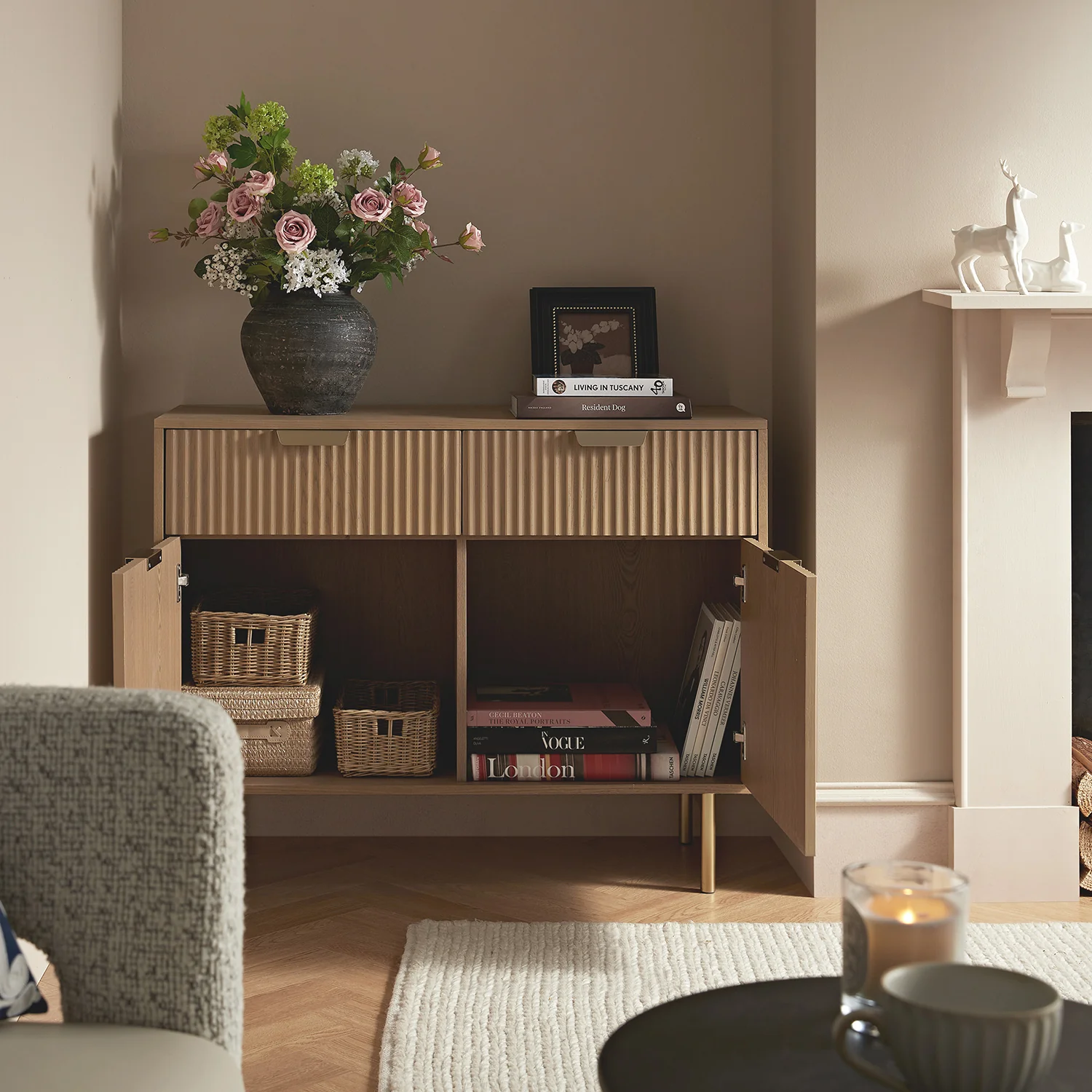 Richmond Ridged 2-Door Cabinet with Drawers, Light Ash - Image 3