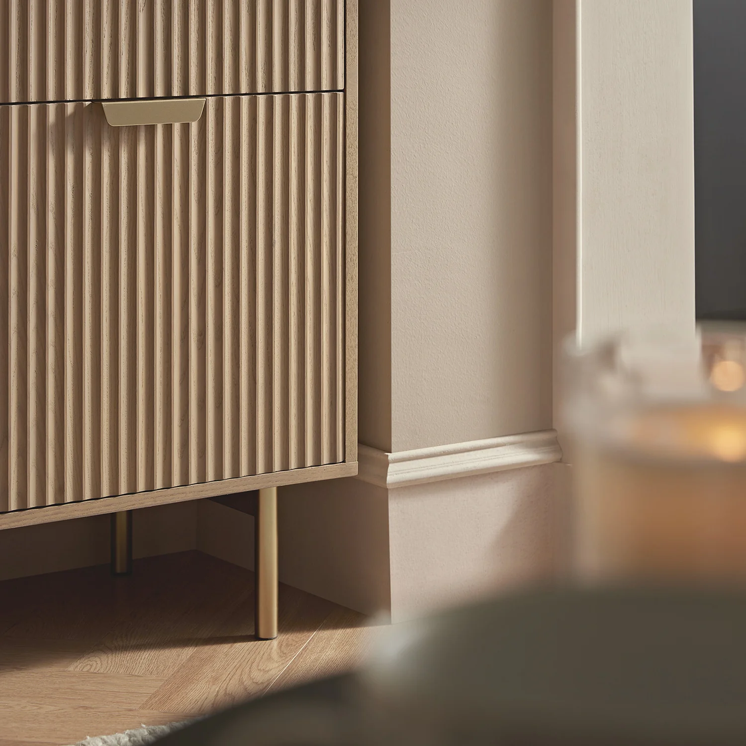 Richmond Ridged 2-Door Cabinet with Drawers, Light Ash - Image 6