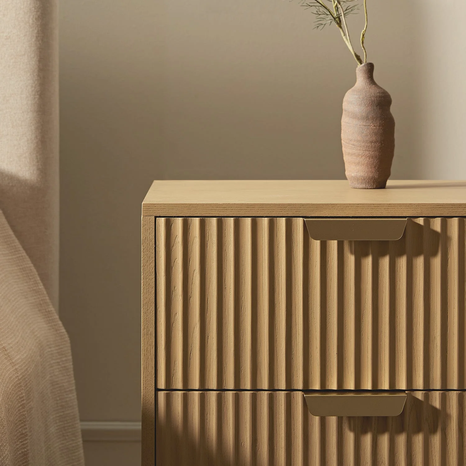 Richmond Ridged 2 Drawer Bedside Table, Light Ash - Image 4
