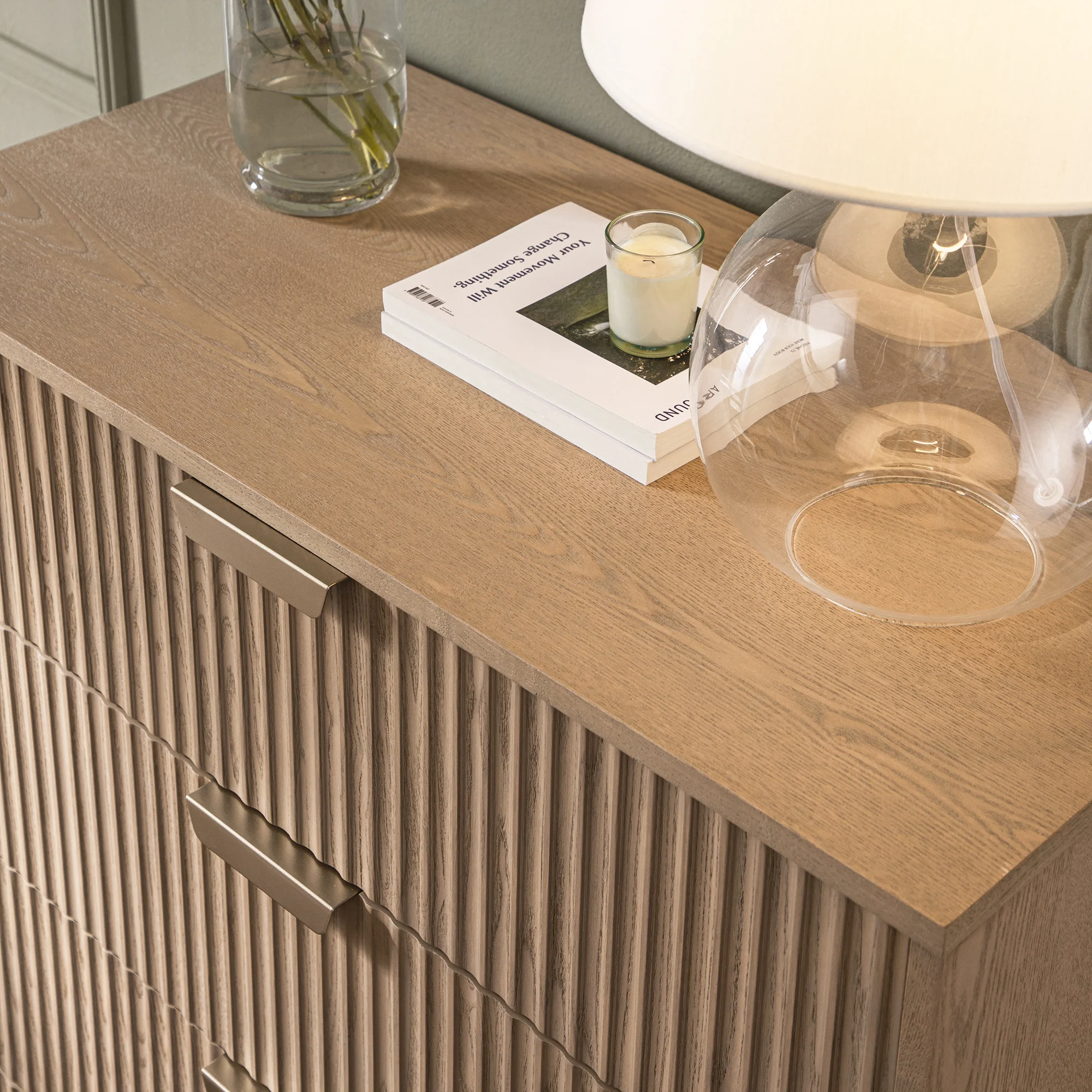 Richmond Ridged Chest of 5 Drawers, Light Ash - Image 5