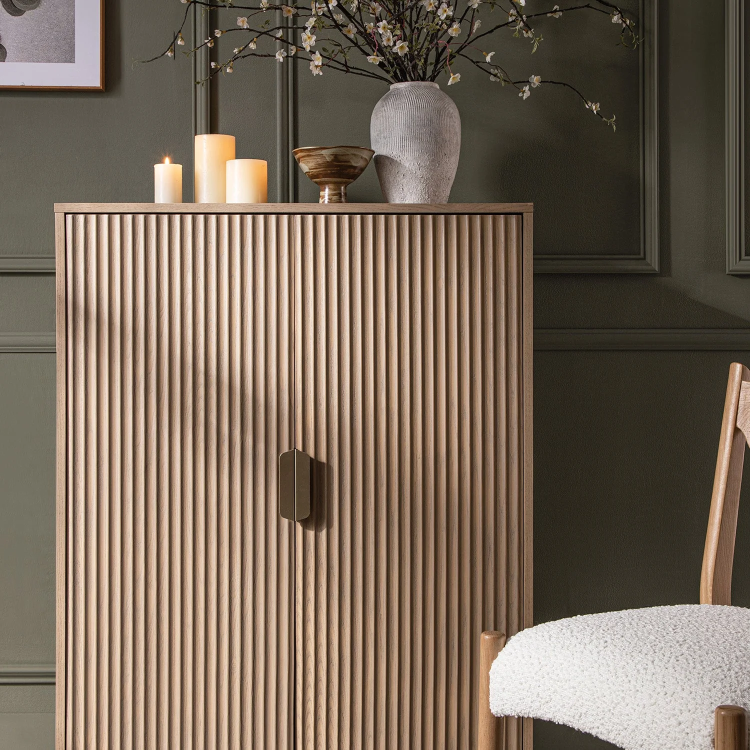 Richmond Ridged Highboard Storage Cabinet, Light Ash - Image 4