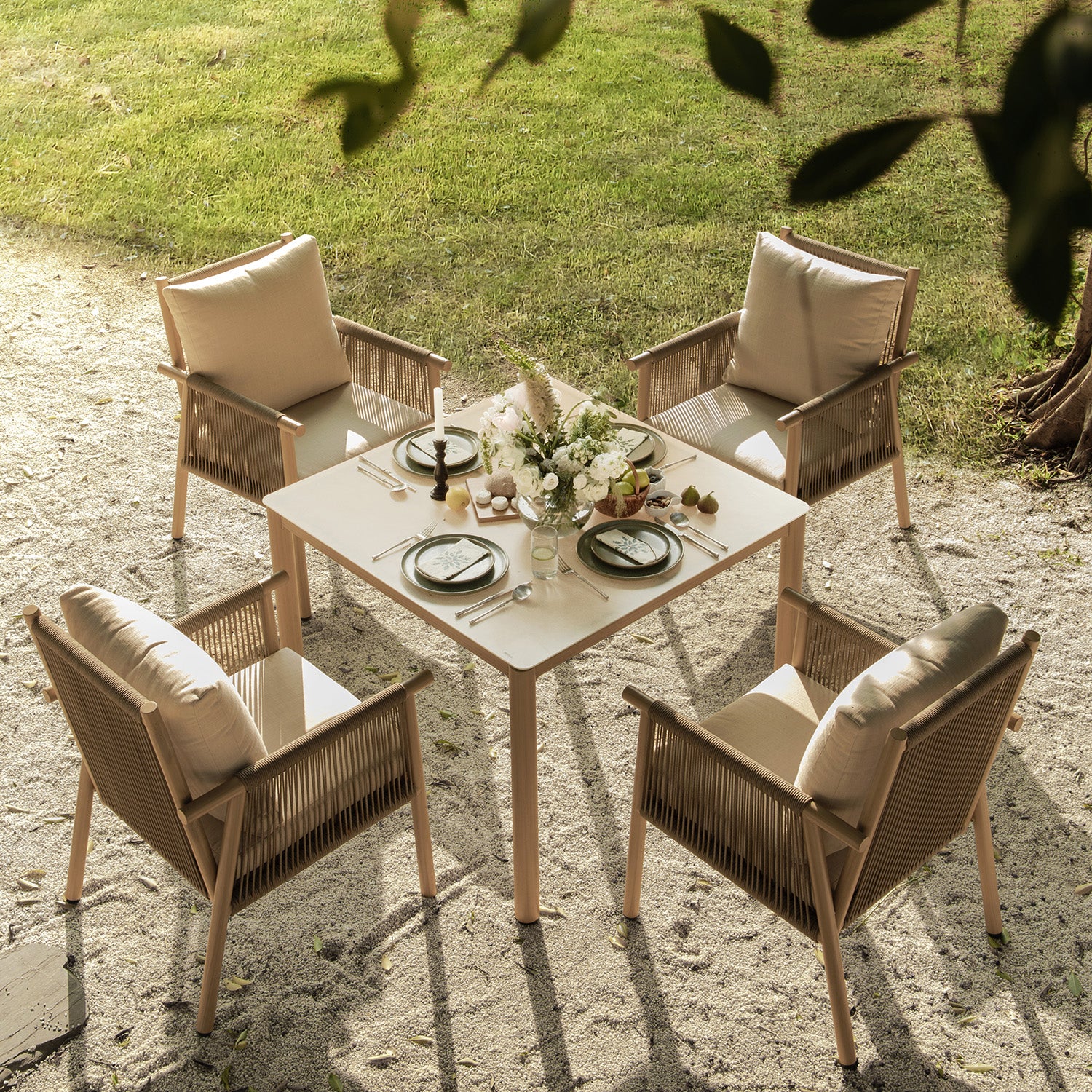 Soller Indoor and Outdoor Rope Weave 4-Seater Square Dining Set - Image 2
