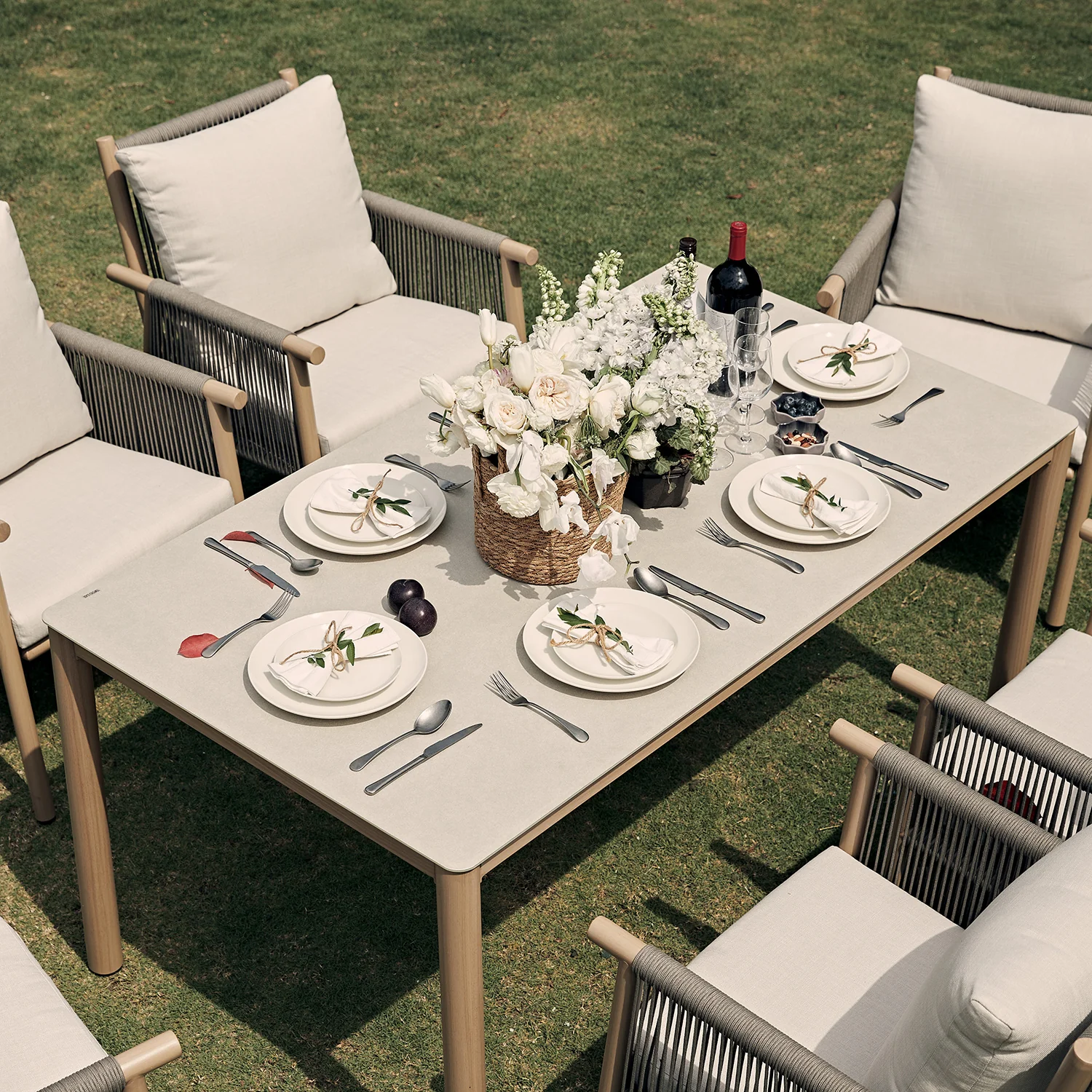 Soller Indoor and Outdoor Rope Weave 6-Seater Rectangular Dining Set - Image 3