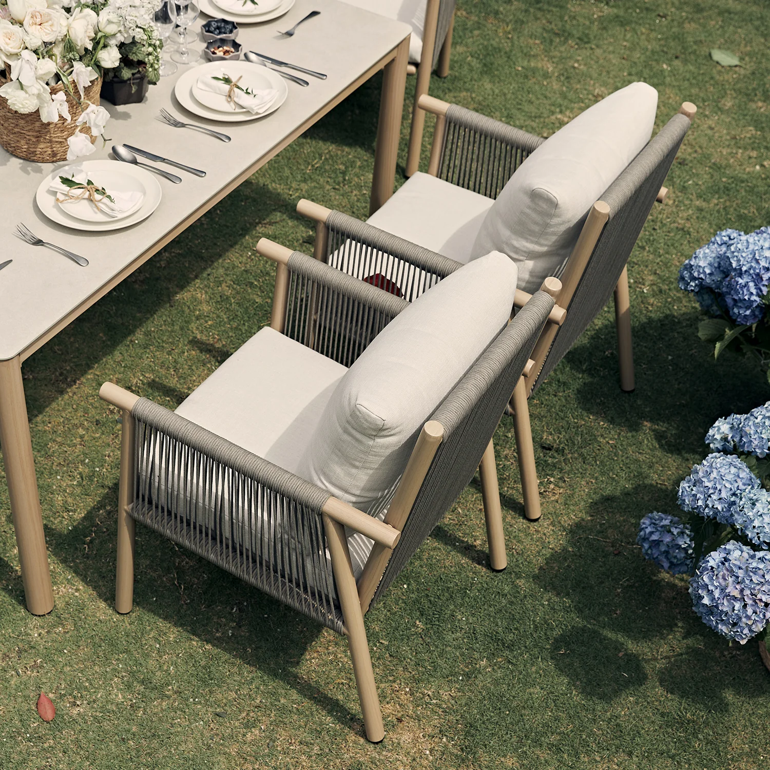 Soller Indoor and Outdoor Rope Weave 6-Seater Rectangular Dining Set - Image 6