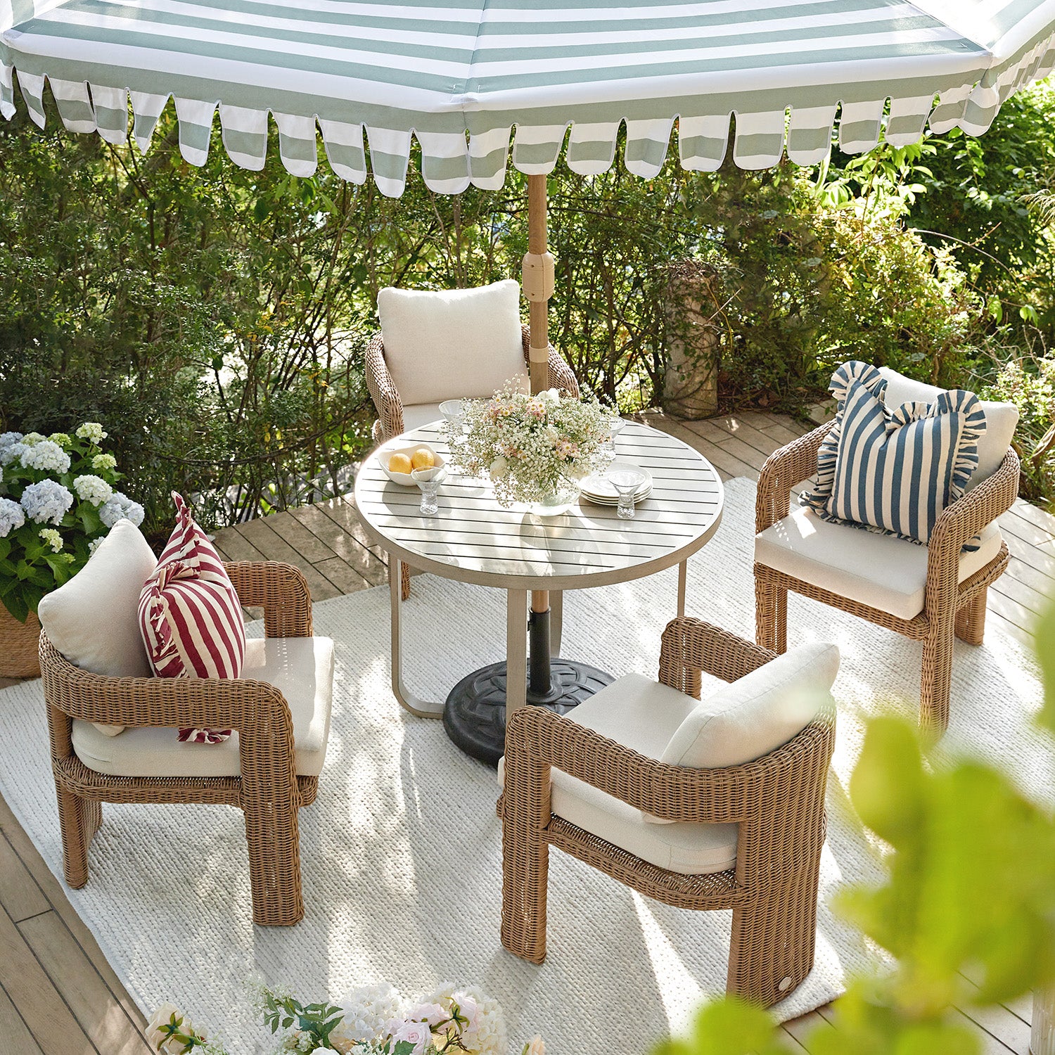 Stanford Round Wicker Outdoor 4-Seater Round Dining Set, Natural - Image 2