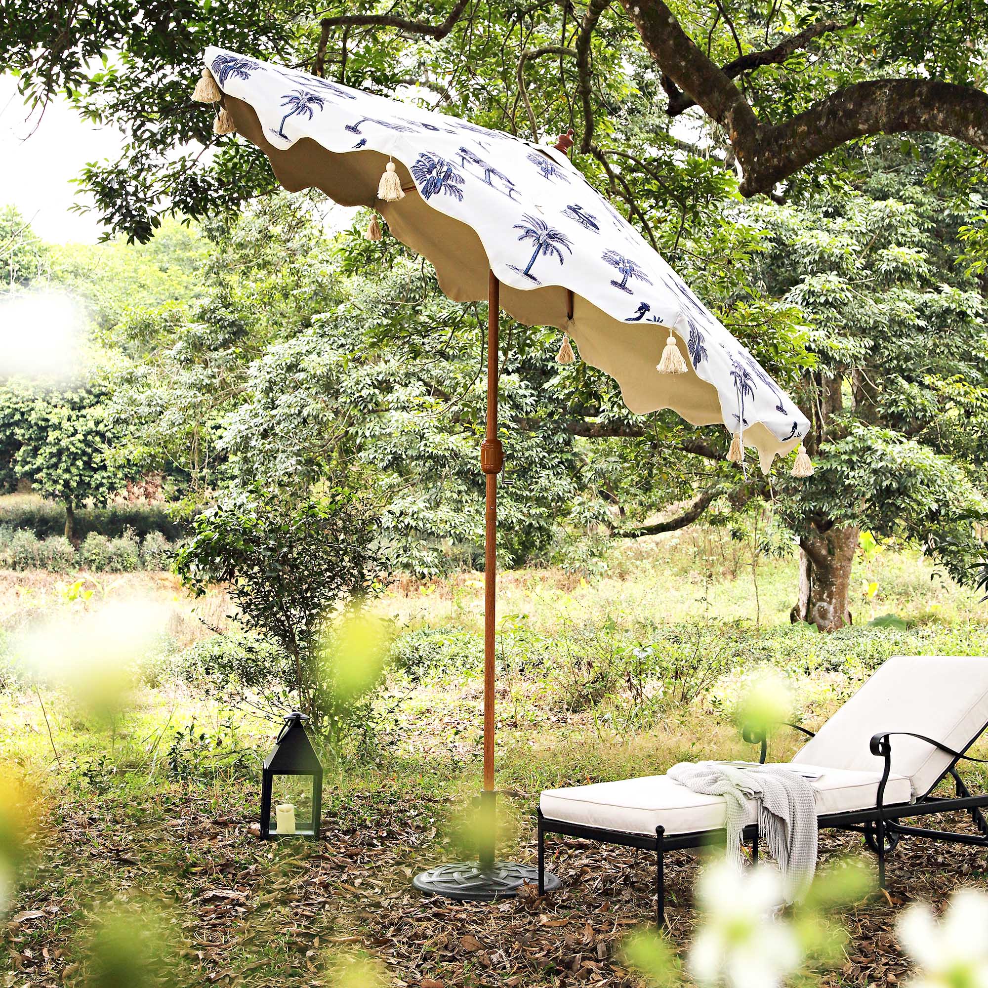 Tropical Pattern 2.6M Octagonal Tassel Parasol with Aluminium Tilt - Image 2