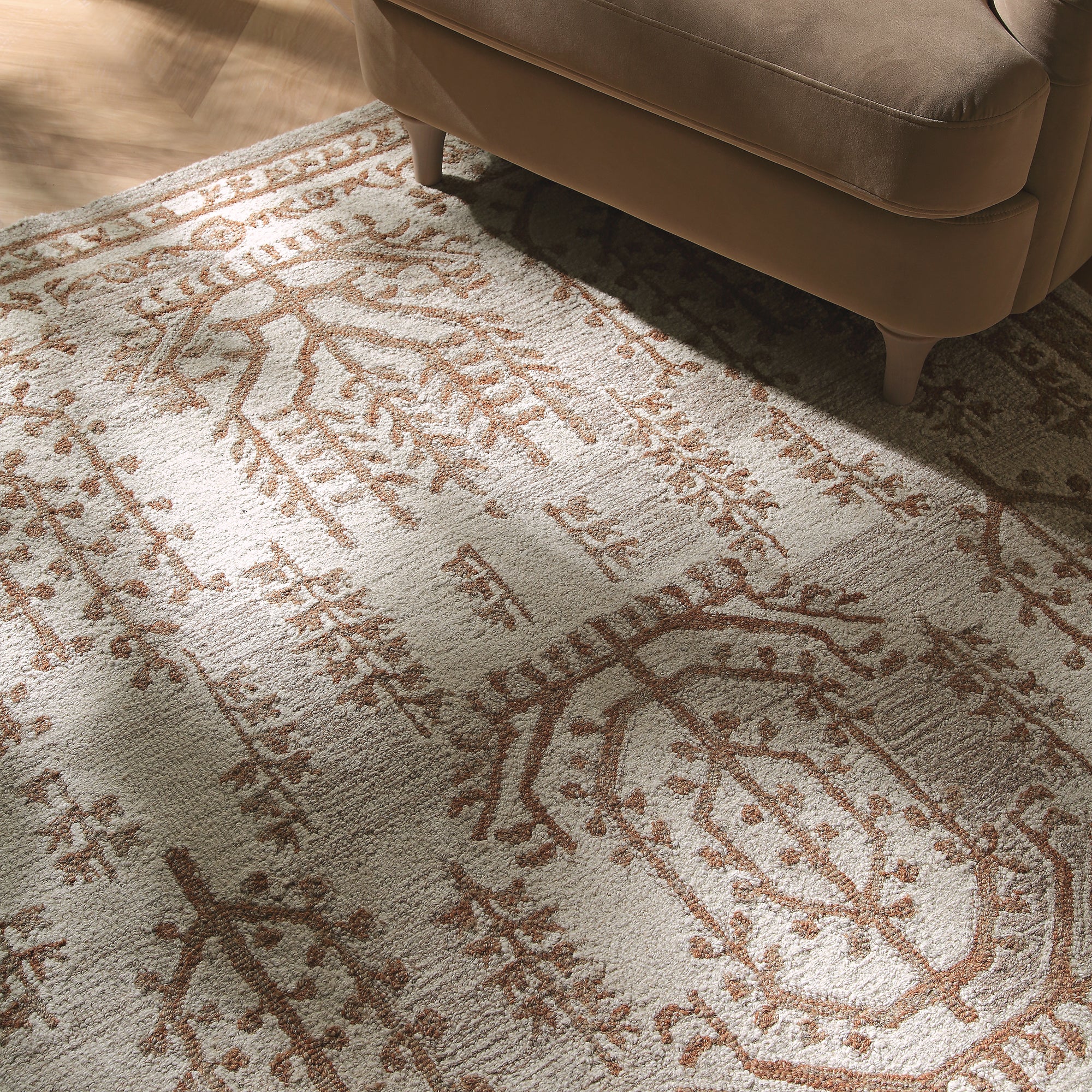 Varanasi Traditional Hand Tufted Wool Rug - Image 2