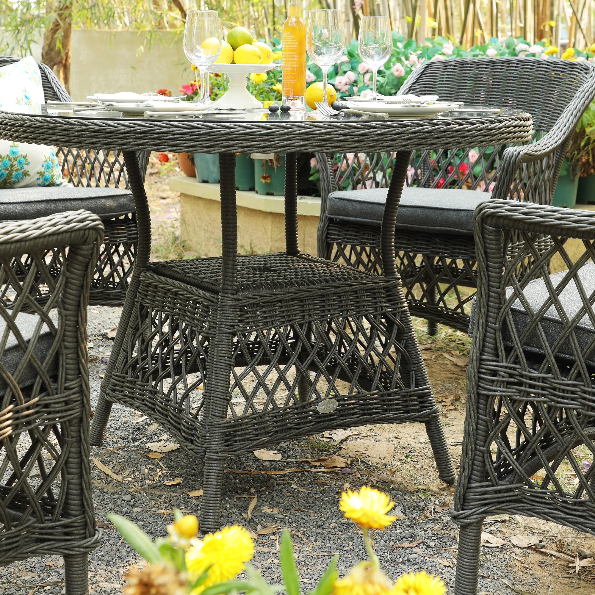 Willowbrook Lattice Weave Rattan 4-Seater Round Dining Set, Dark Grey - Image 4