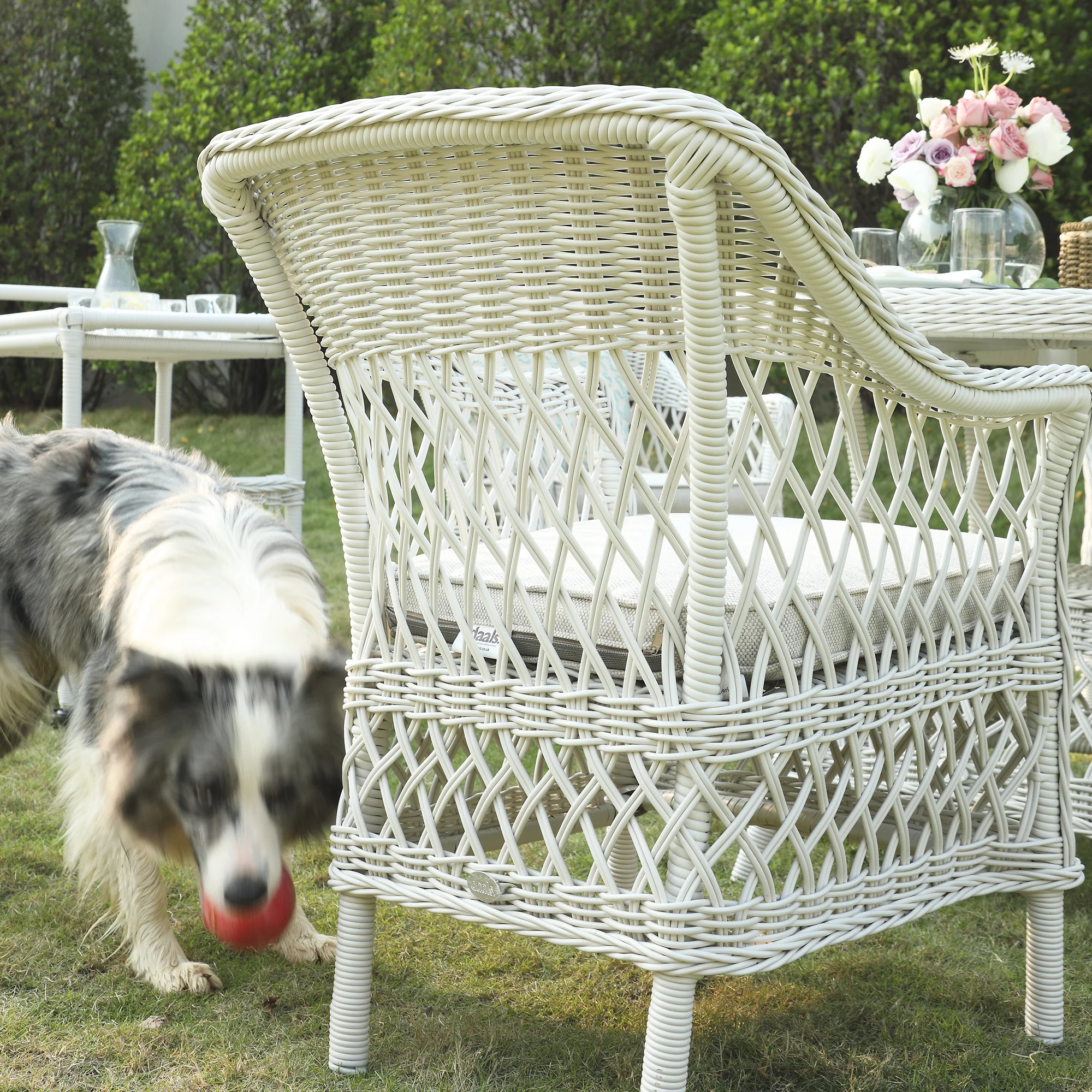 Willowbrook Lattice Weave Rattan 4-Seater Round Dining Set, White - Image 6