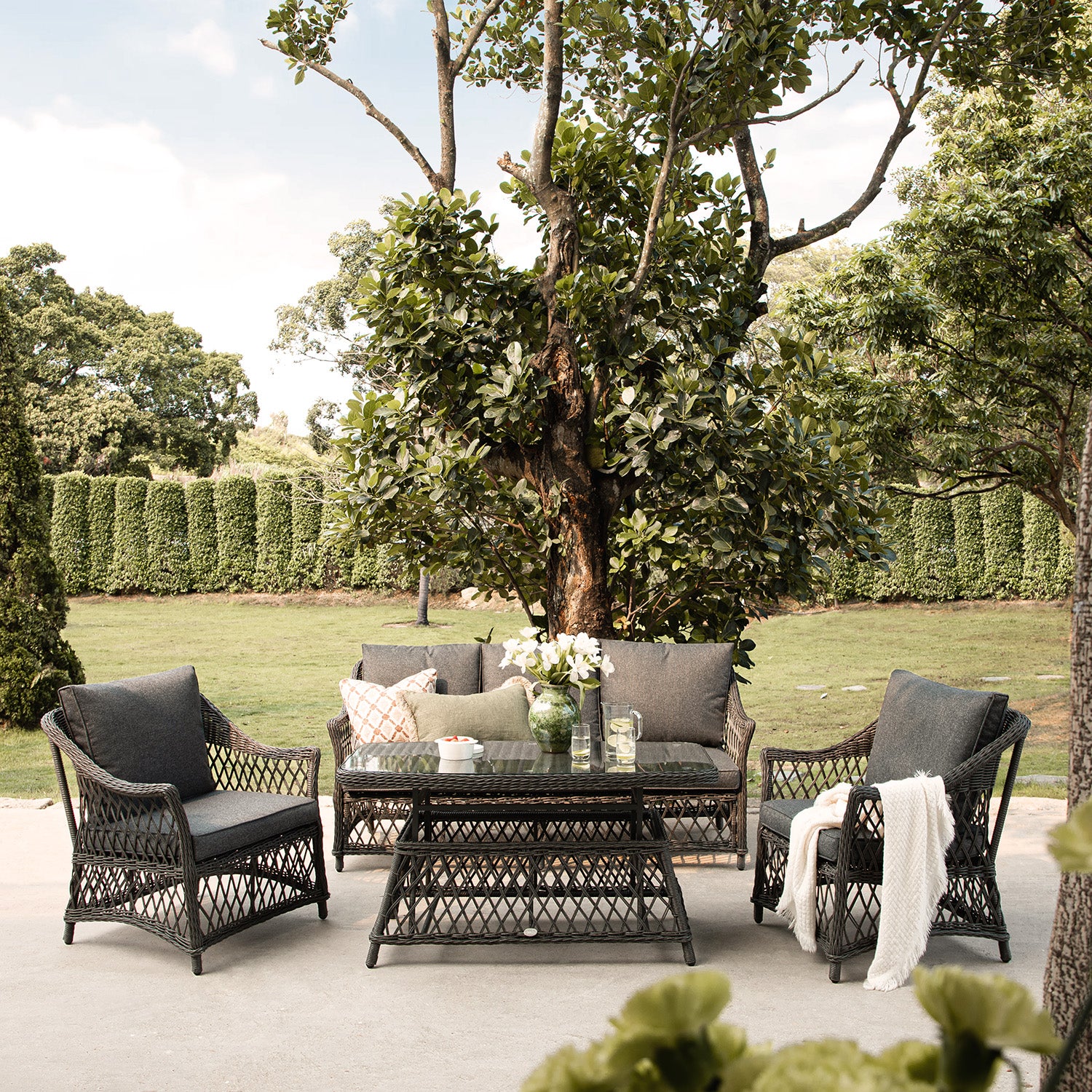 Willowbrook Lattice Weave Rattan 5-Seater Sofa Set with Rising Table, Dark Grey - Image 2