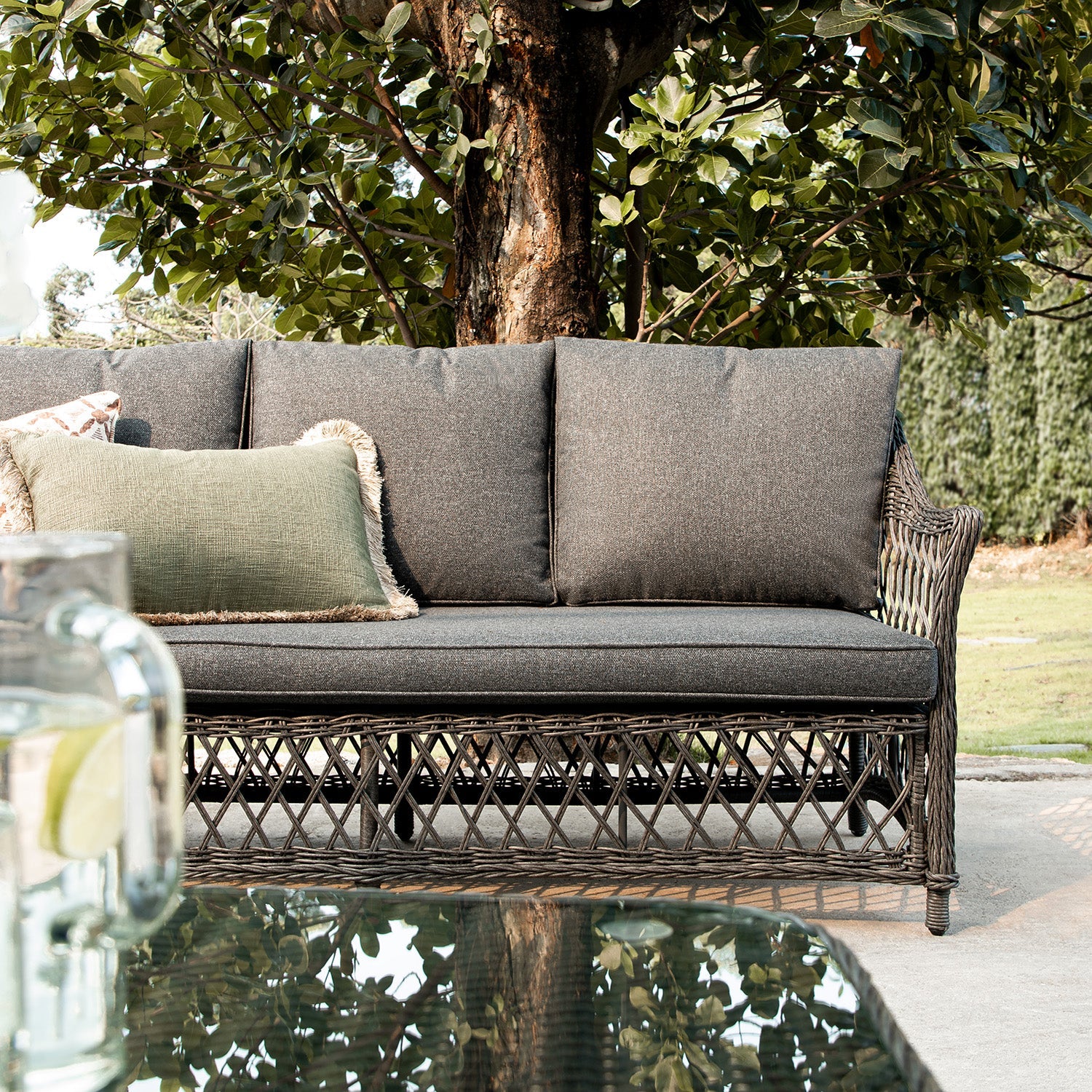 Willowbrook Lattice Weave Rattan 5-Seater Sofa Set with Rising Table, Dark Grey - Image 6