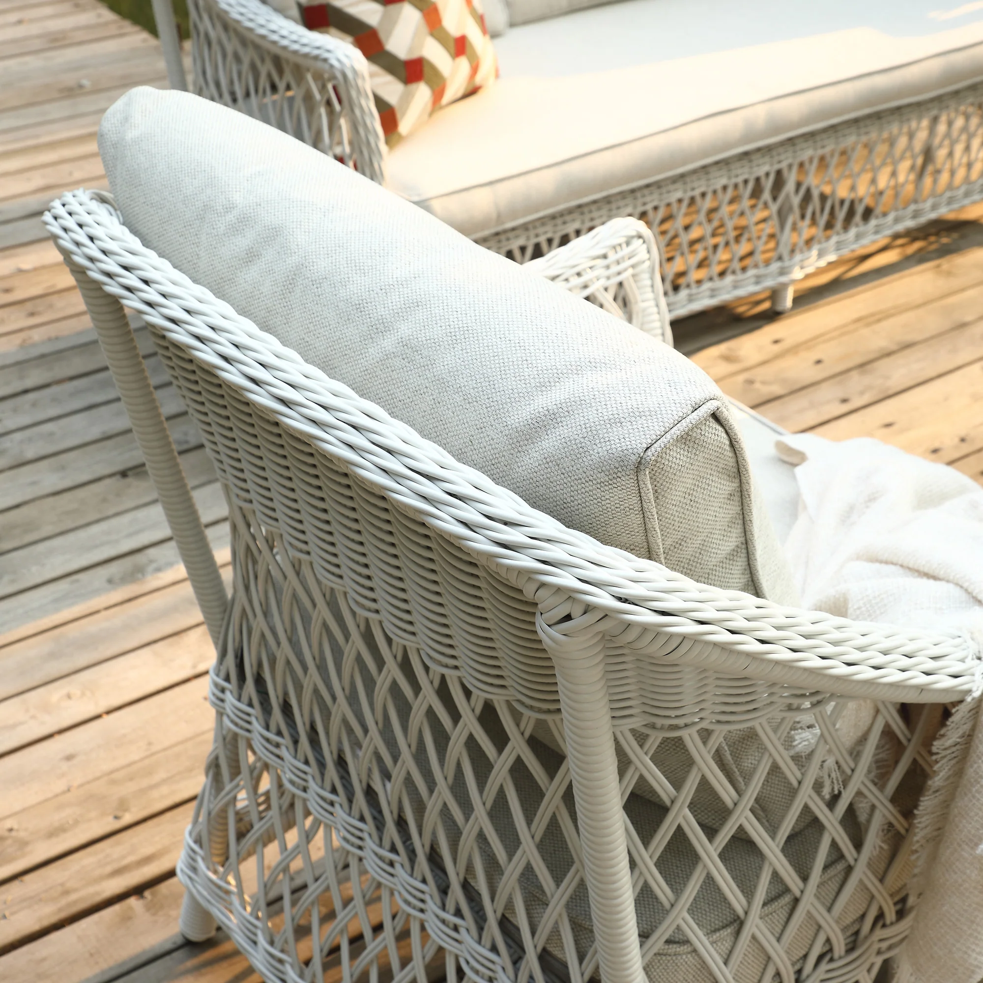 Willowbrook Lattice Weave Rattan 5-Seater Sofa Set with Rising Table, White - Image 14