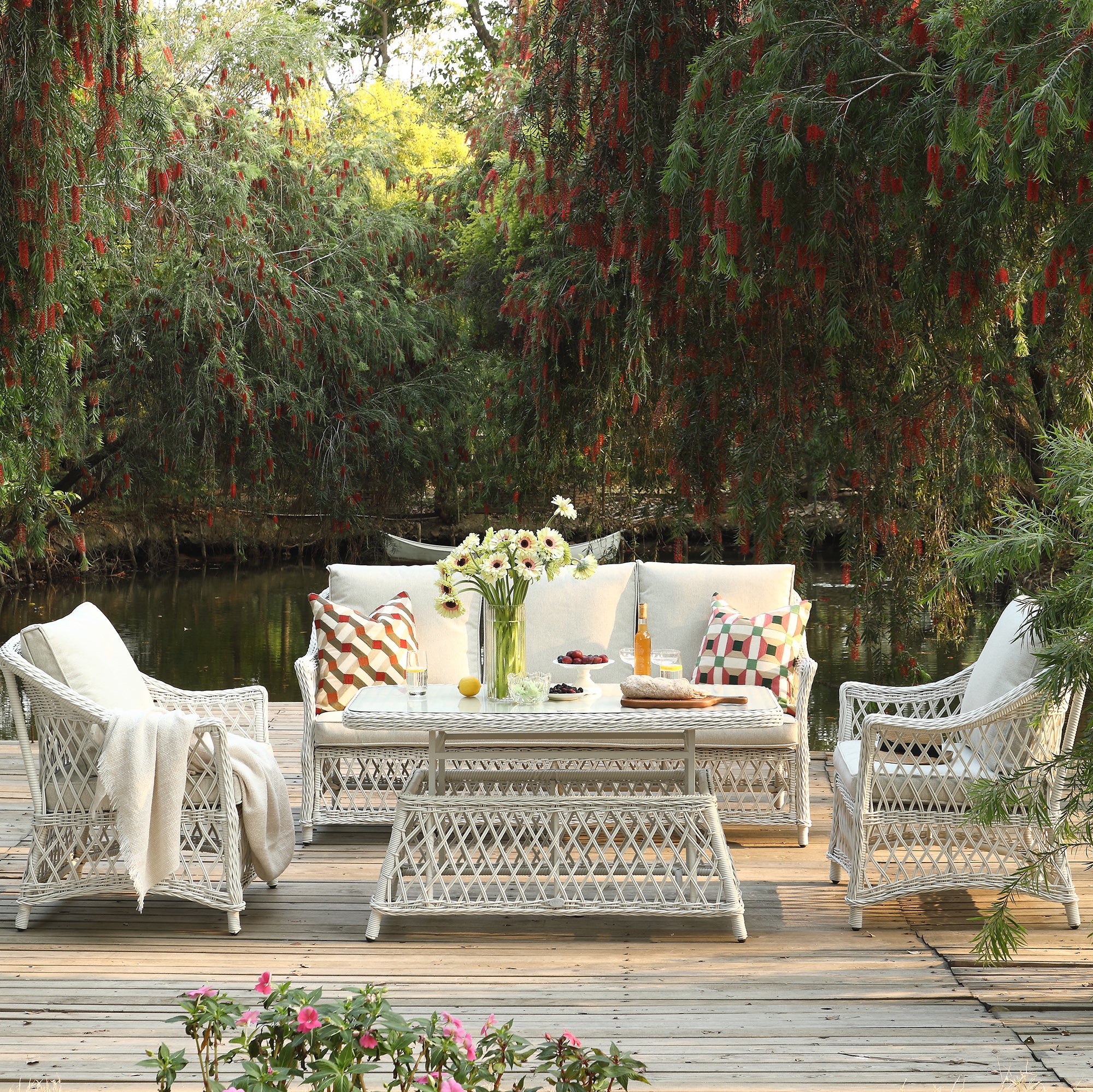 Willowbrook Lattice Weave Rattan 5-Seater Sofa Set with Rising Table, White - Image 3