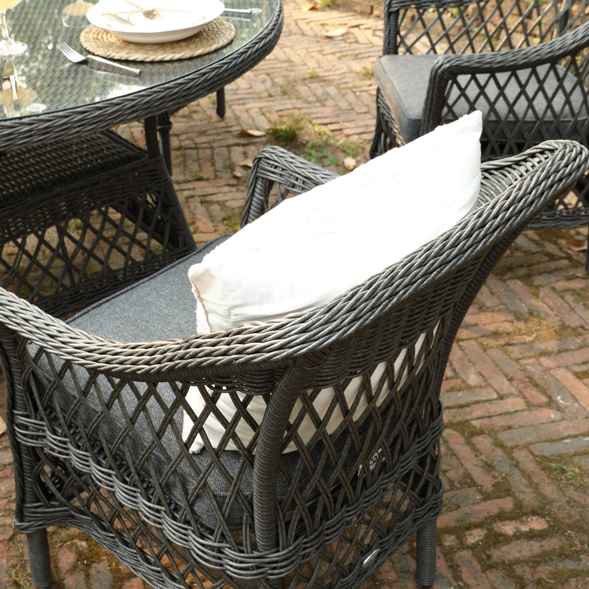 Willowbrook Lattice Weave Rattan 6-Seater Round Dining Set, Dark Grey - Image 7