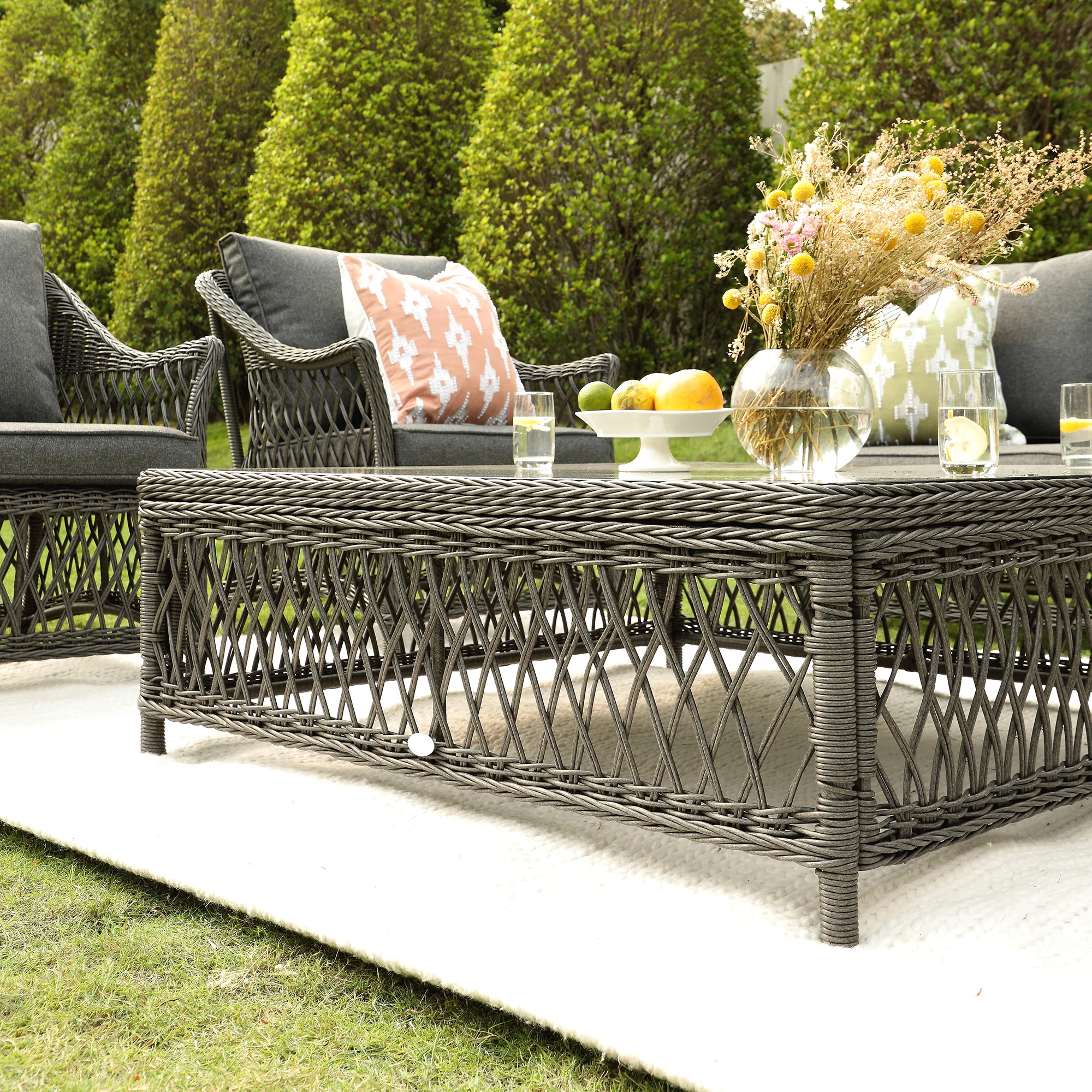 Willowbrook Lattice Weave Rattan 7-Seater Large Sofa Set, Dark Grey - Image 9