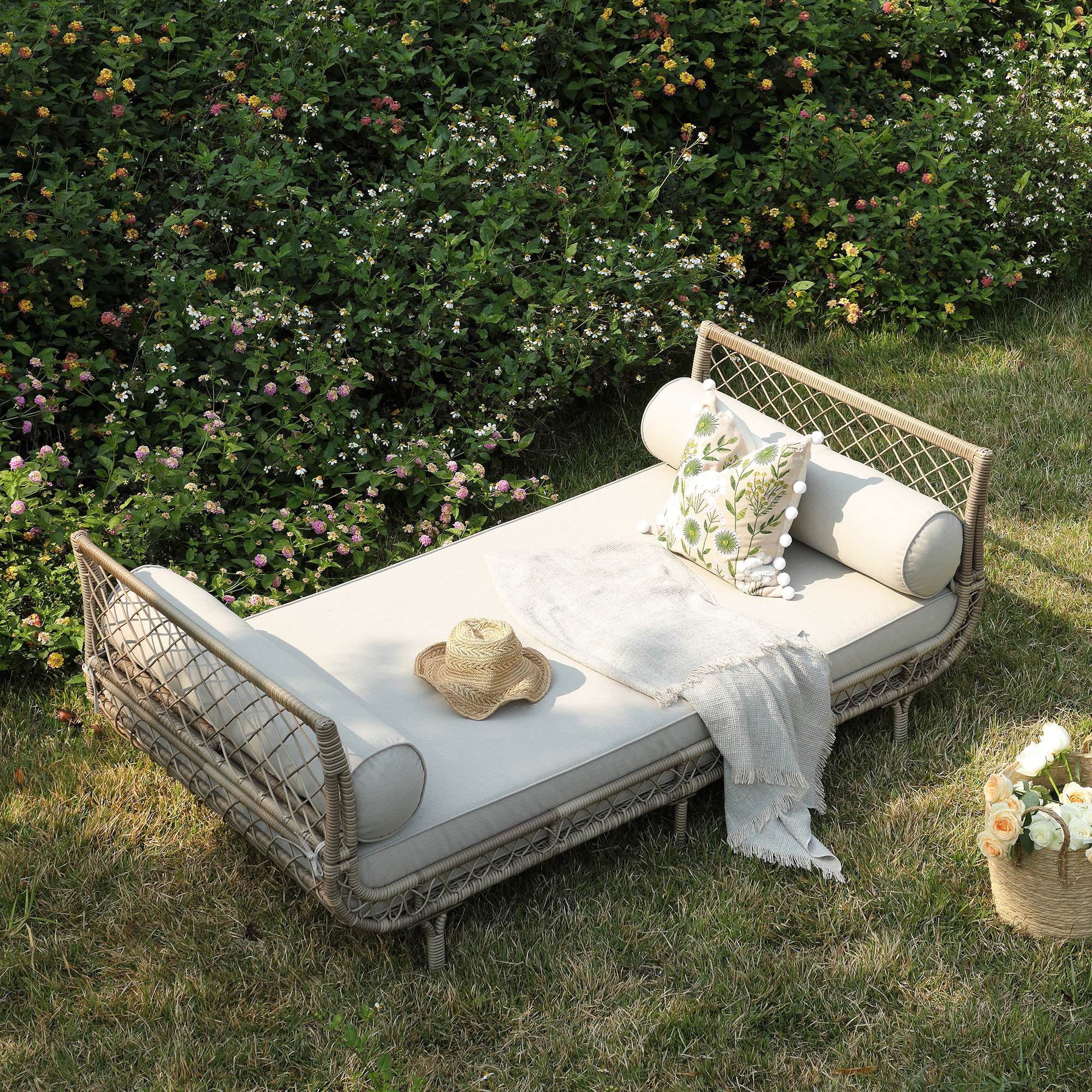 Willowbrook Lattice Weave Rattan Daybed, Natural - Image 2